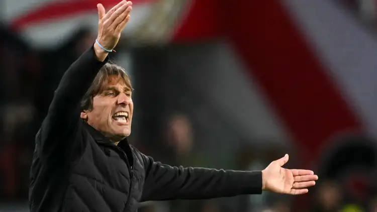 Antonio Conte and Lautaro Martinez Clash in Heated Napoli vs Inter Encounter as Tensions Boil Over During 3-1 Win 2 Antonio Conte and Lautaro Martinez Clash in Heated Napoli vs Inter Encounter as Tensions Boil Over in Serie A Showdown