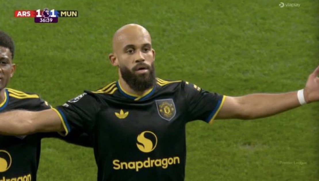 Michael Carrick Arsenal Press Conference: United Show Character in Dramatic 3-2 Win 2 Michael Carrick reacts to Arsenal win press conference at Emirates Stadium