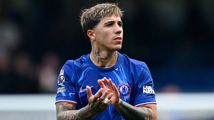 Chelsea Contract Stand-Off: Caicedo, Enzo Fernández and Levi Colwill Face Uncertain Futures 2 Chelsea contract stand-off involving Enzo Fernández amid UEFA wage rules