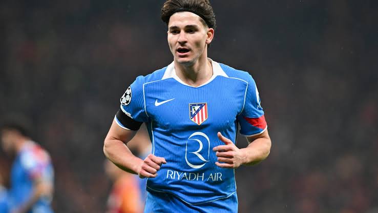 Julián Álvarez Arsenal transfer target in €100m summer deal