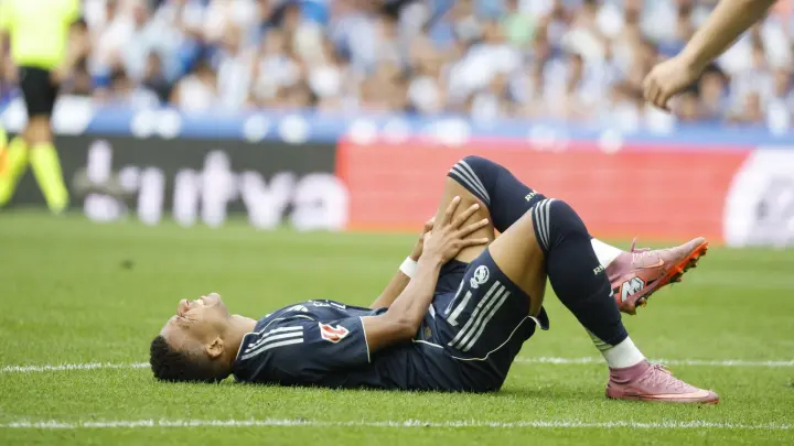Mbappé Knee Injury Leaves Real Madrid Without Star Striker Again Ahead of Levante Clash 1 Mbappé Knee Injury Leaves Real Madrid Without Star Striker Again Ahead of Levante Clash