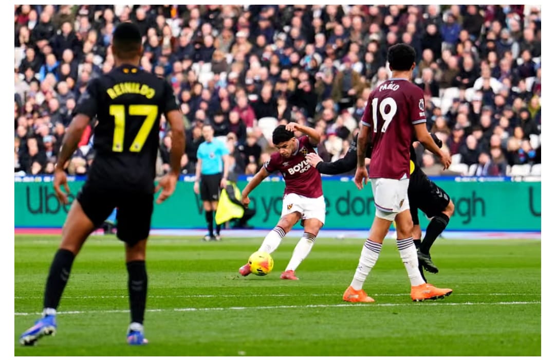 West Ham vs Sunderland Match Report: Bowen & Fernandes Ignite Crucial Survival Win 2 West Ham vs Sunderland match report – Jarrod Bowen celebrates at London Stadium